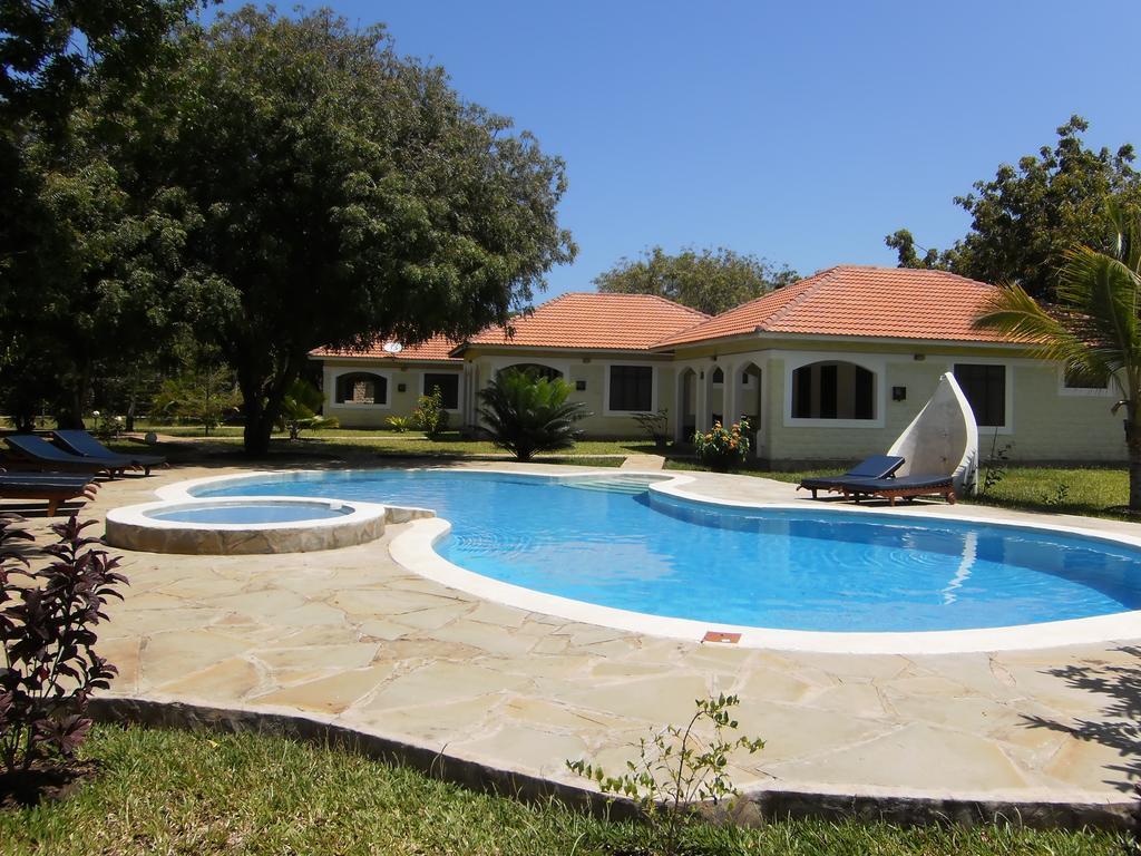 דיאני ביץ' Safina Cottages חדר תמונה